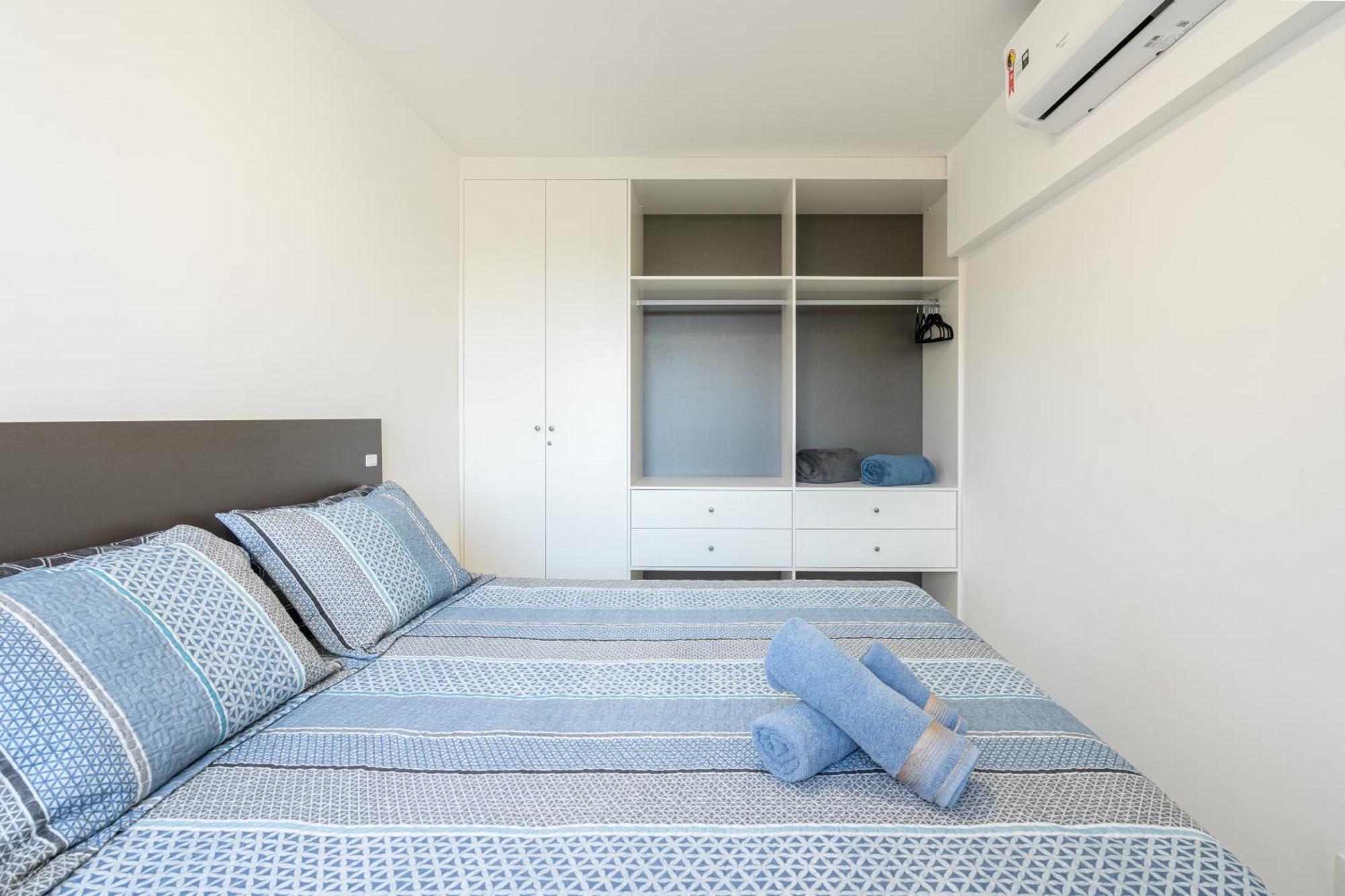 Apartamentos Completos A 15Min Beto Carreiro Com Wi-Fi Churrasqueira Em Condominio Com Piscina Portaria 24H Ideal Para Familia Piçarras Quarto foto