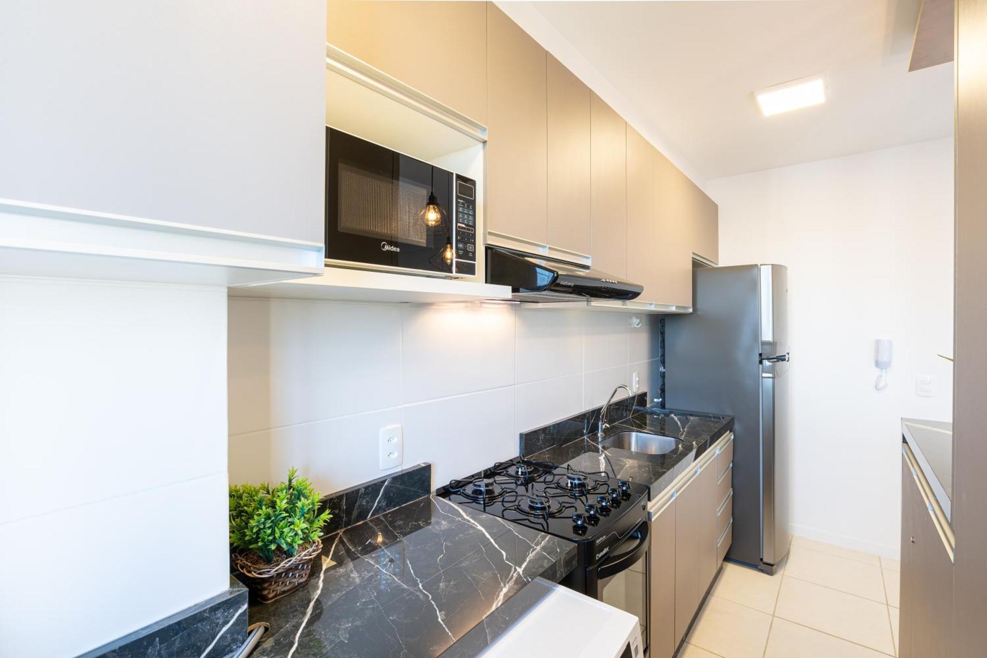 Apartamentos Completos A 15Min Beto Carreiro Com Wi-Fi Churrasqueira Em Condominio Com Piscina Portaria 24H Ideal Para Familia Piçarras Quarto foto